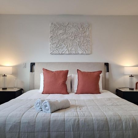 Cloud Nine Elegant Escape Awaits Leilighet Christchurch Eksteriør bilde