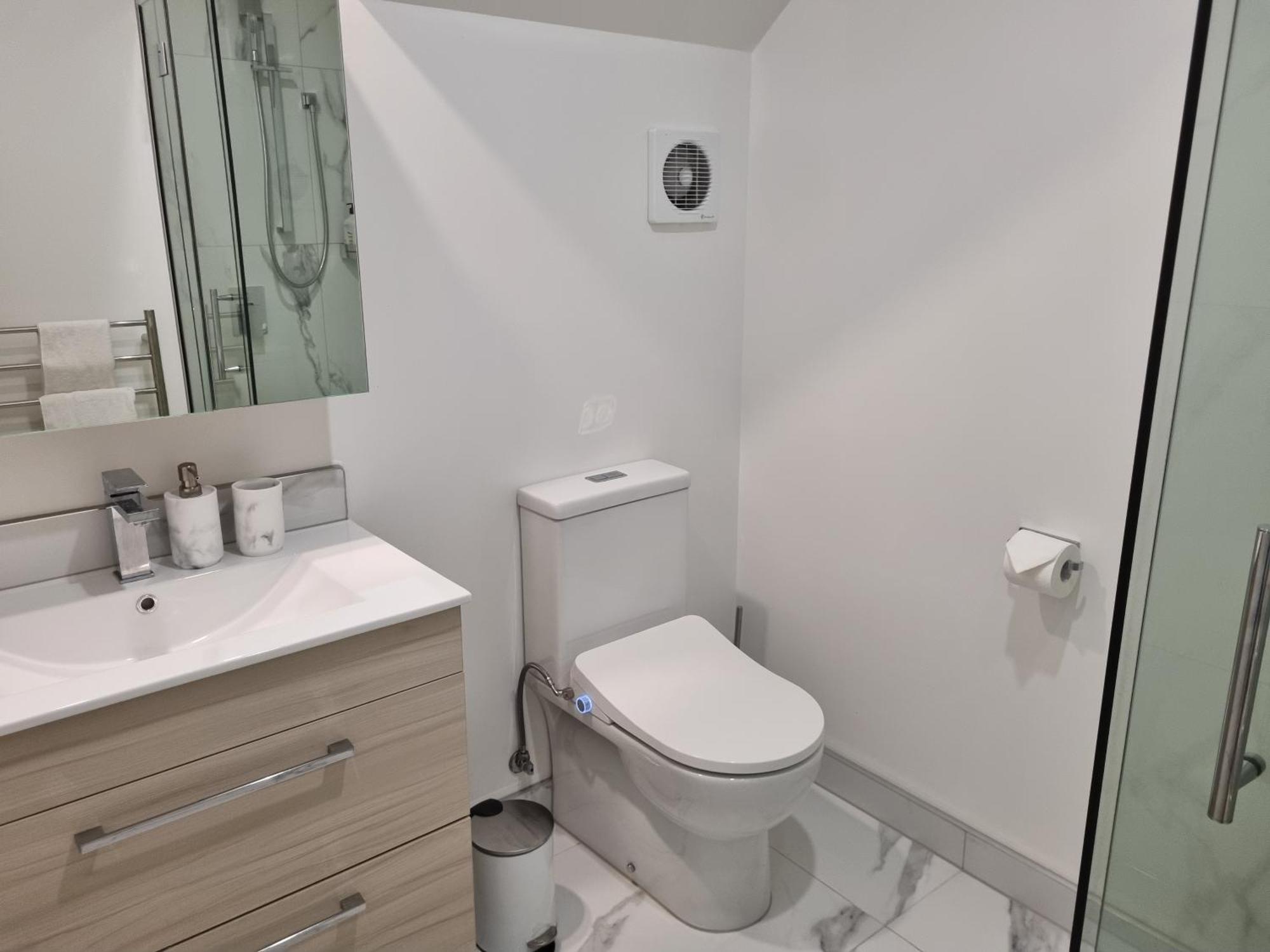 Cloud Nine Elegant Escape Awaits Leilighet Christchurch Eksteriør bilde